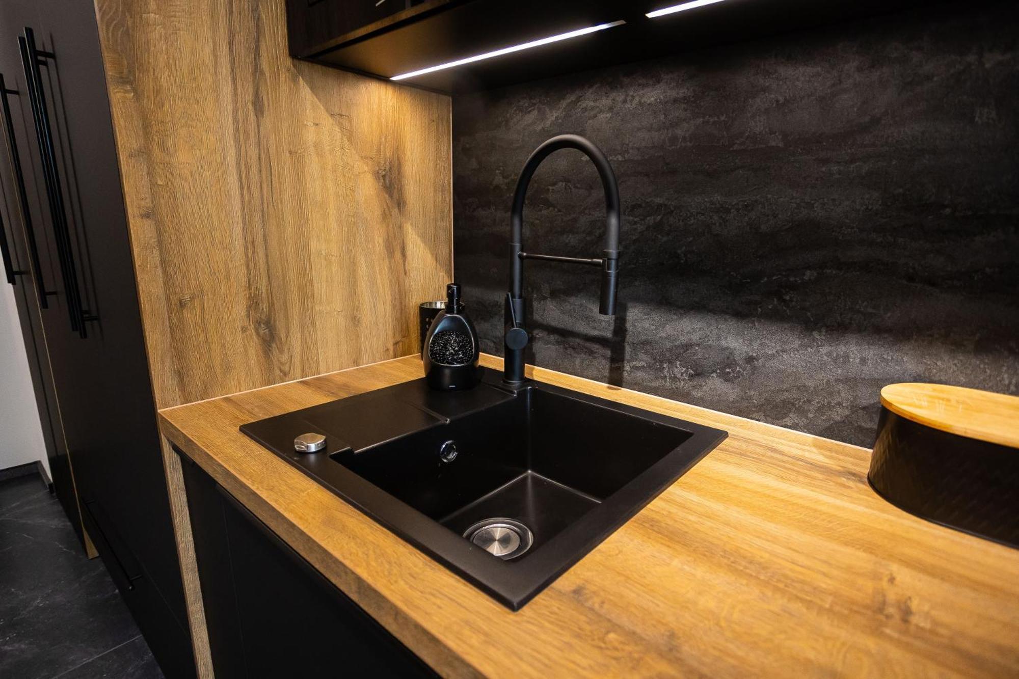 Z Prywatnym Jacuzzi Z Widokiem Na Gory 109 Kras Apartment